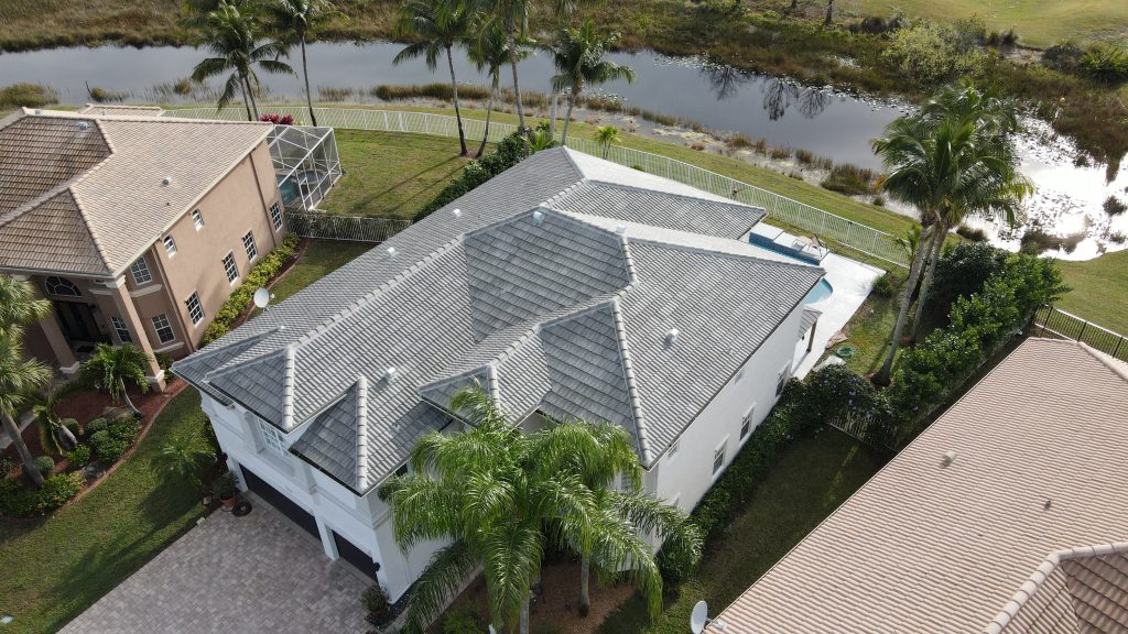 Roof replacement in Palm Springs