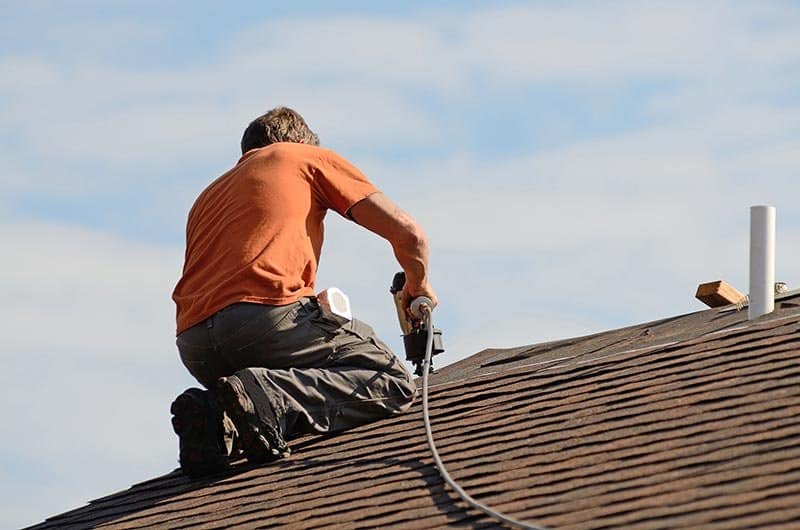 Why Hiring a Local Roofing Company in West Palm Beach, FL Saves You Money